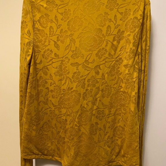 NWT!  Anthropologie wrap blouse with burn out floral pattern, lovely gold color - Picture 5 of 6